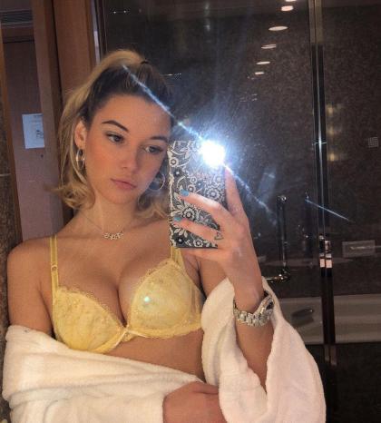 Sarah Snyder photo 267680