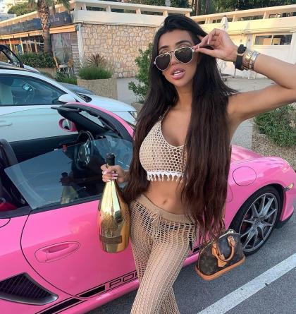 Chloe Khan photo 268014