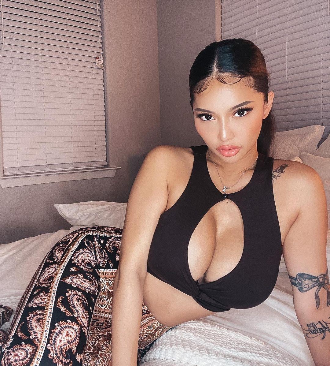 Ashley Vee
