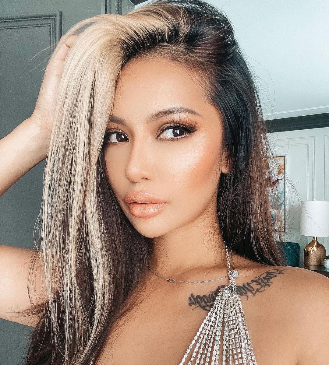 Ashley Vee