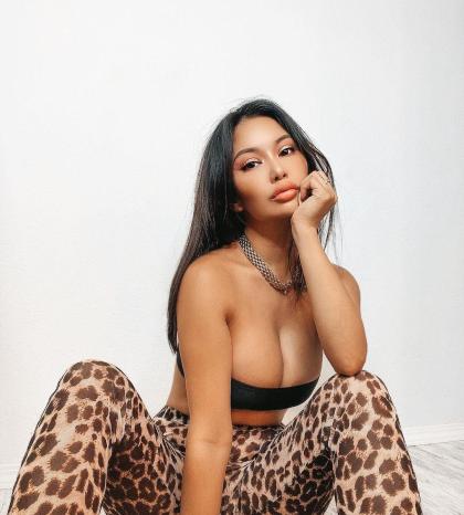 Ashley Vee photo 269076