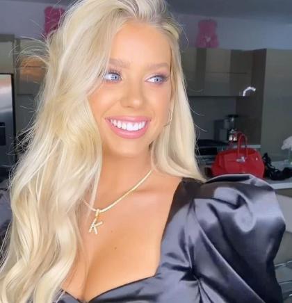 Kaylyn Slevin photo 279048