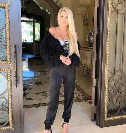 Kaylyn Slevin photo 279074