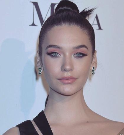 Amanda Steele photo 279736