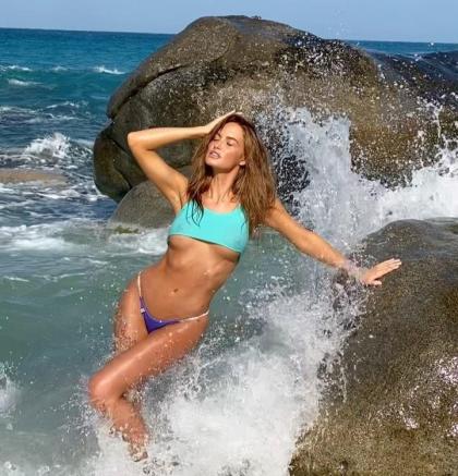 Haley Kalil photo 280903