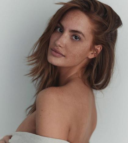 Haley Kalil photo 280932