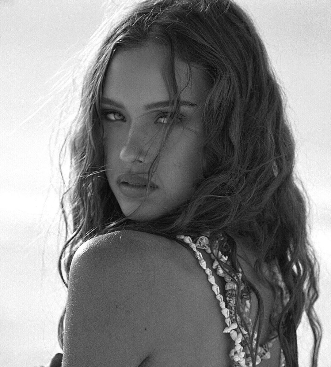 Isabelle Mathers