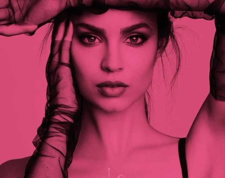 Sofia Carson