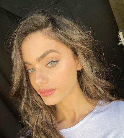 Yael Shelbia photo 286471