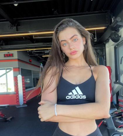 Yael Shelbia photo 286497