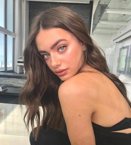 Yael Shelbia photo 286516