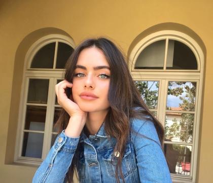 Yael Shelbia photo 286562
