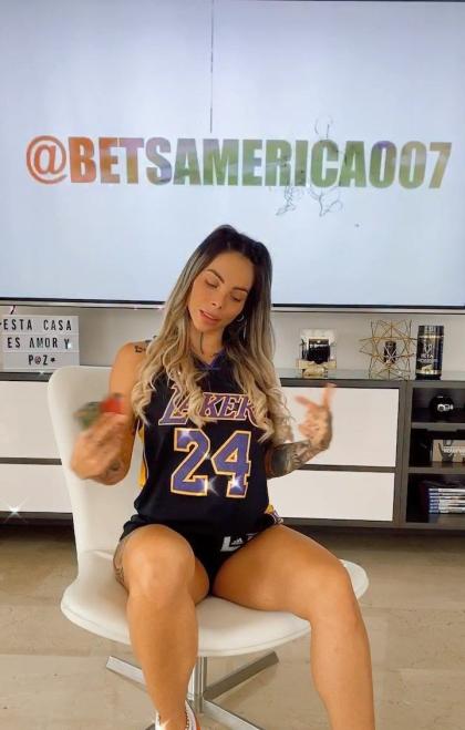 Angelica Hernandez photo 286653