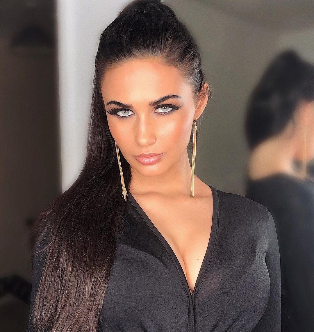 Lissie Isabella