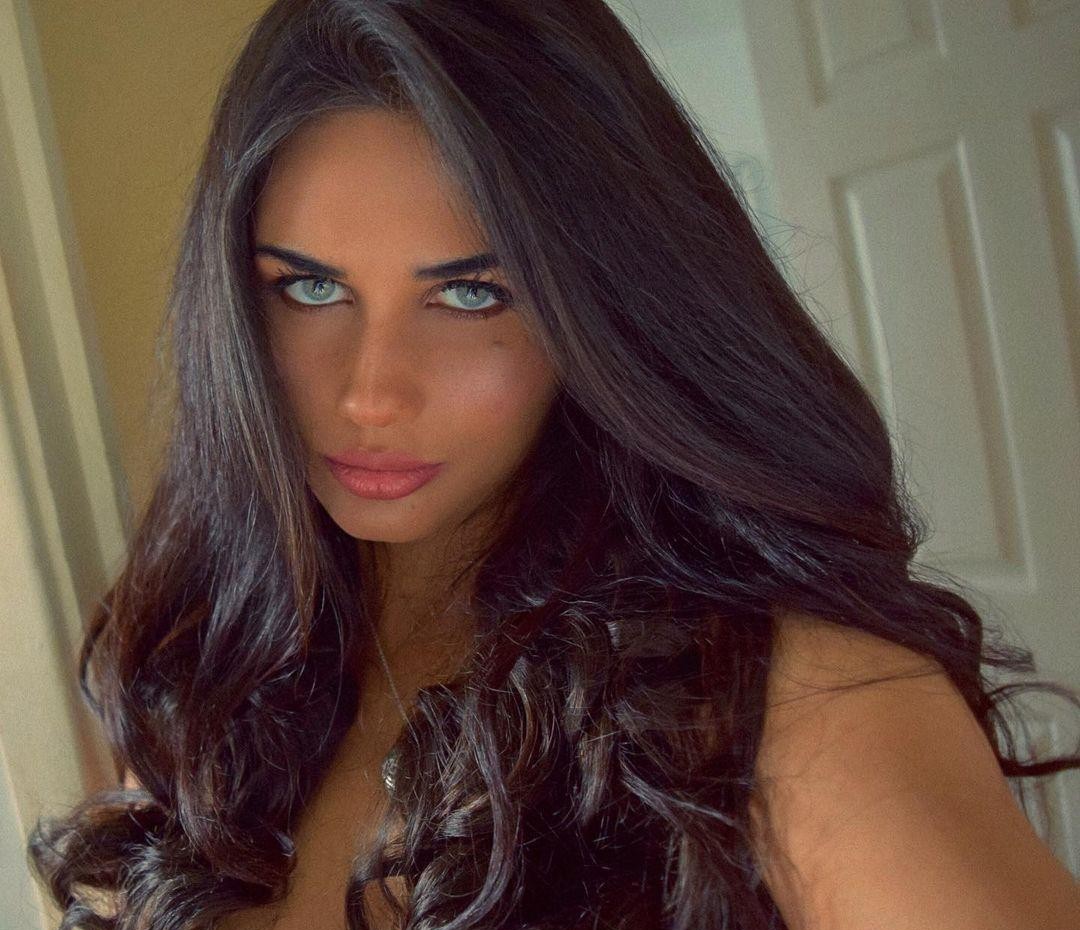 Lissie Isabella