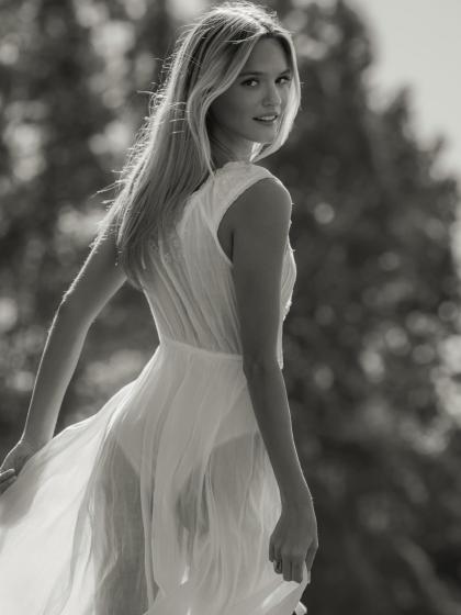 Alina Rose Armstrong photo 291015