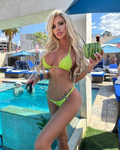 Lynnie Marie photo 295068