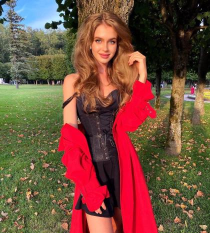 Alina Sanko photo 296744