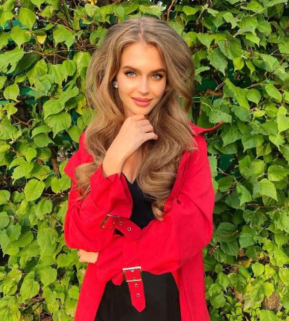 Alina Sanko photo 296750