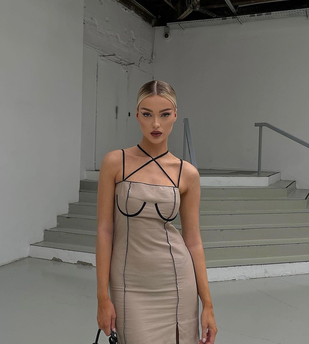 Roro Romaneinnc