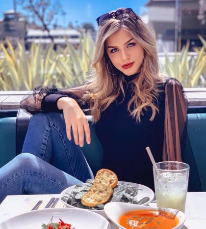Marina Laswick photo 310605