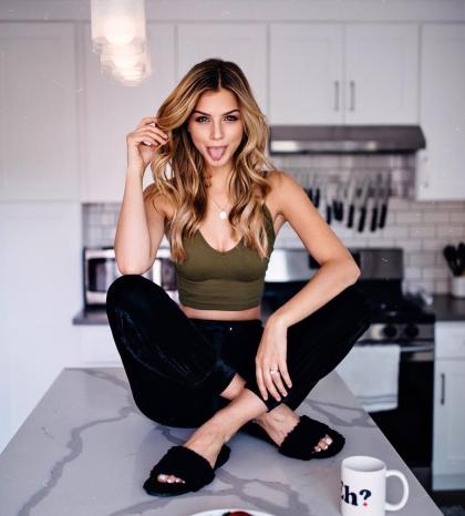 Marina Laswick photo 310610