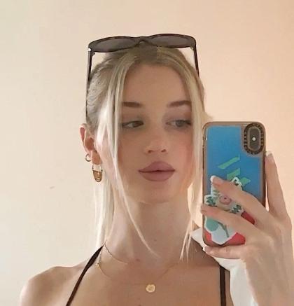 Lily Bowman photo 313545