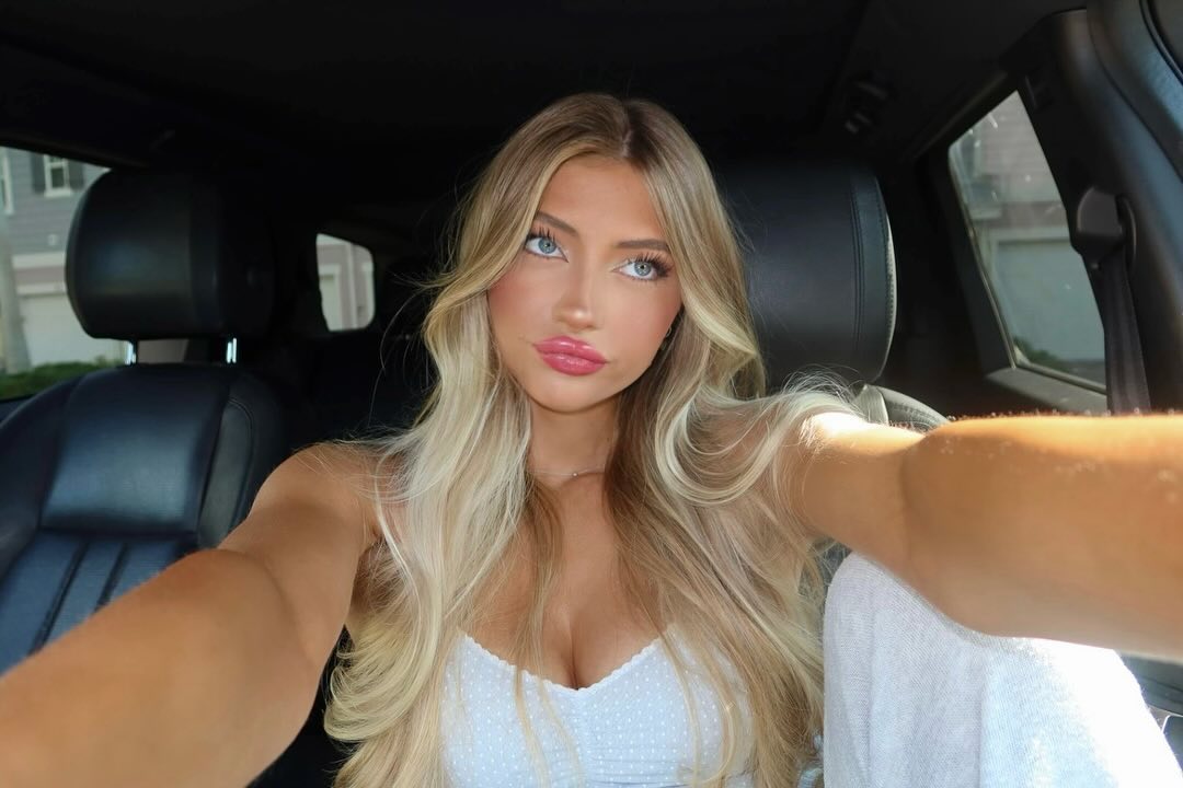 Victoria Rozmajzl