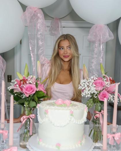 Victoria Rozmajzl photo 24483