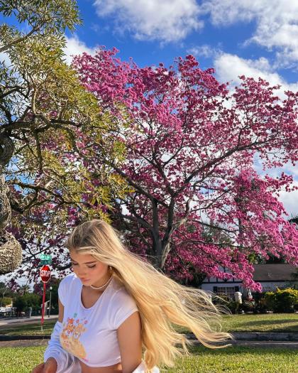 Victoria Rozmajzl photo 24523