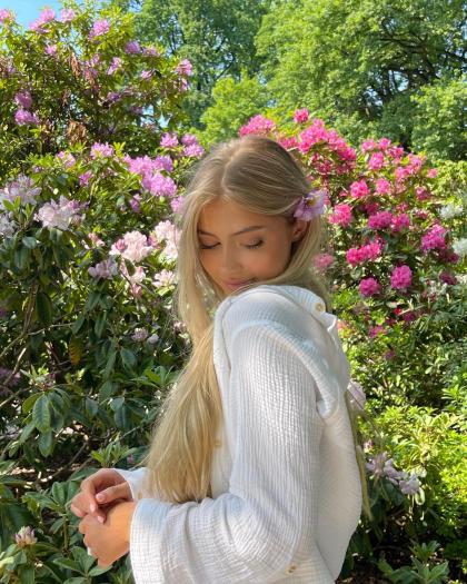 Victoria Rozmajzl photo 24534