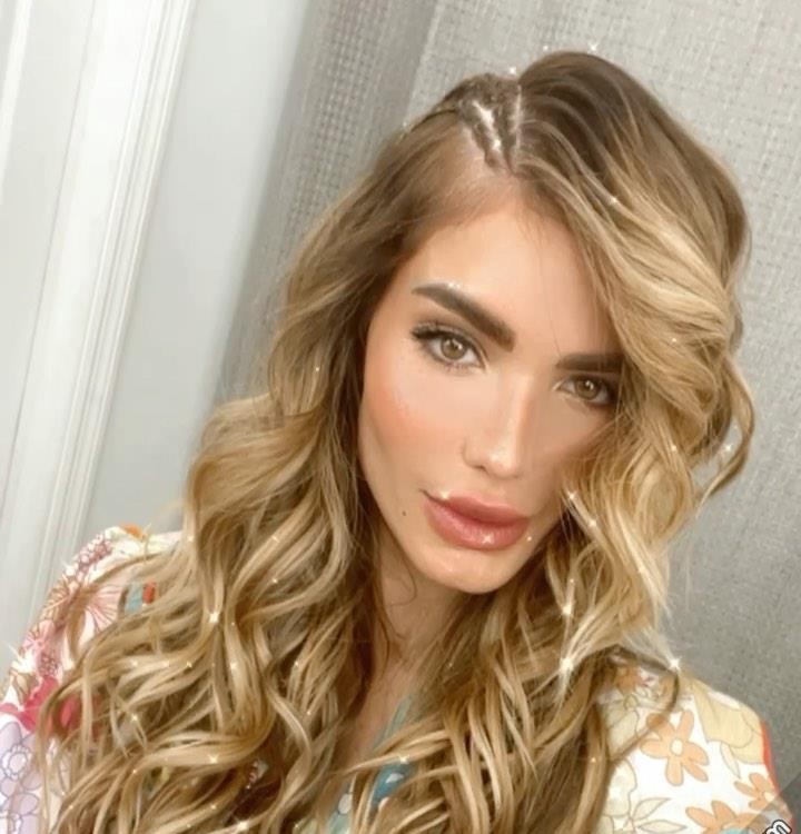 Aleska Genesis