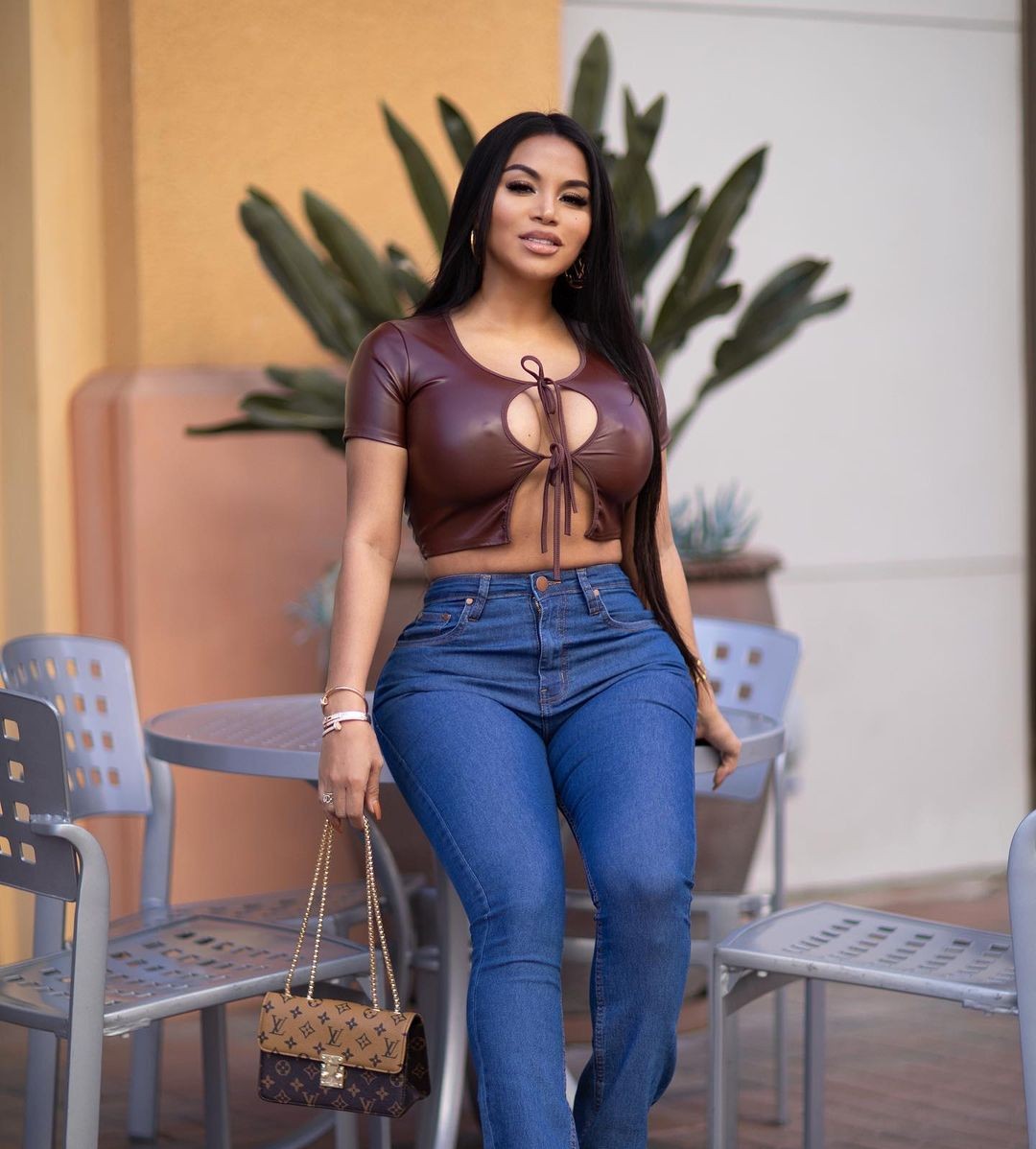 Dolly Castro Chavez