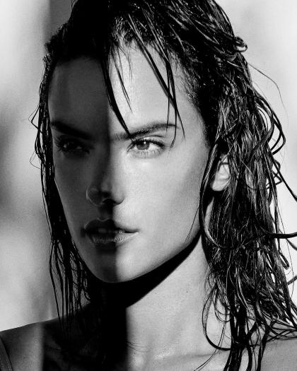 Alessandra Ambrosio photo 24631