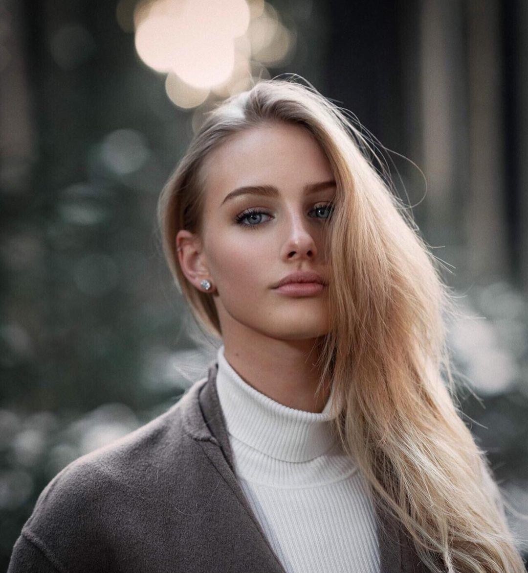 Anna Stock