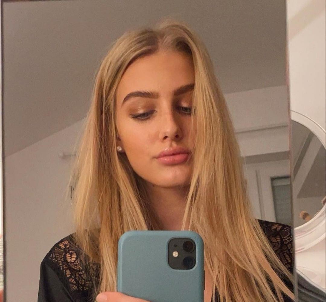 Anna Stock