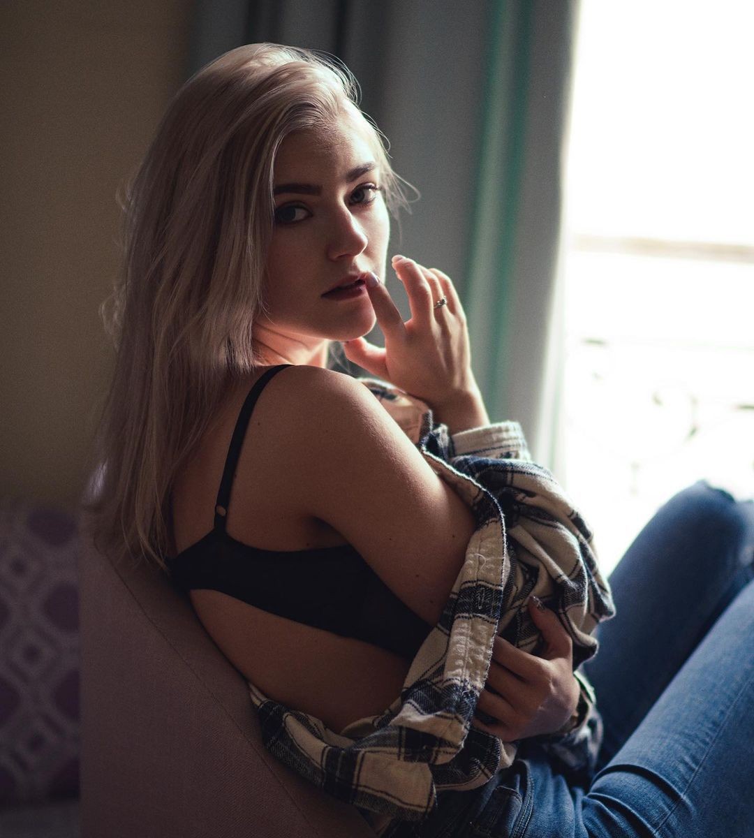 Eva Elfie