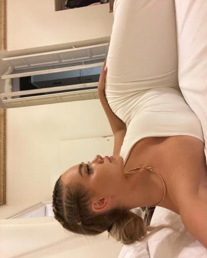 Uresa Zogu photo 25744