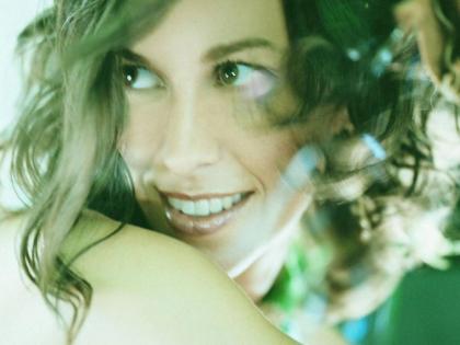 Alanis Morissette photo 60272