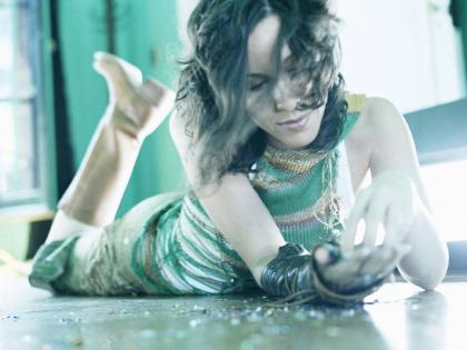 Alanis Morissette photo 60276