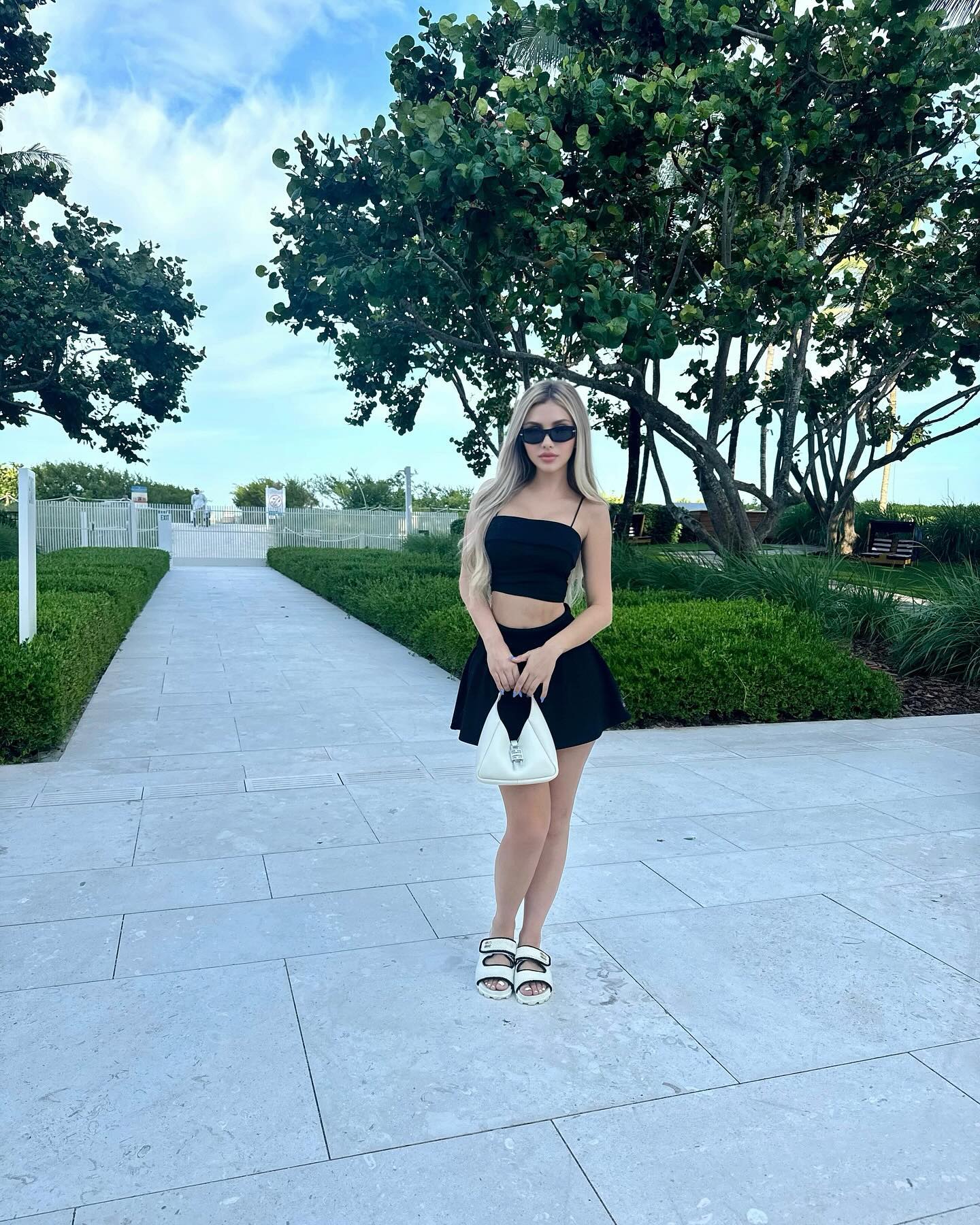 Alexa Dellanos