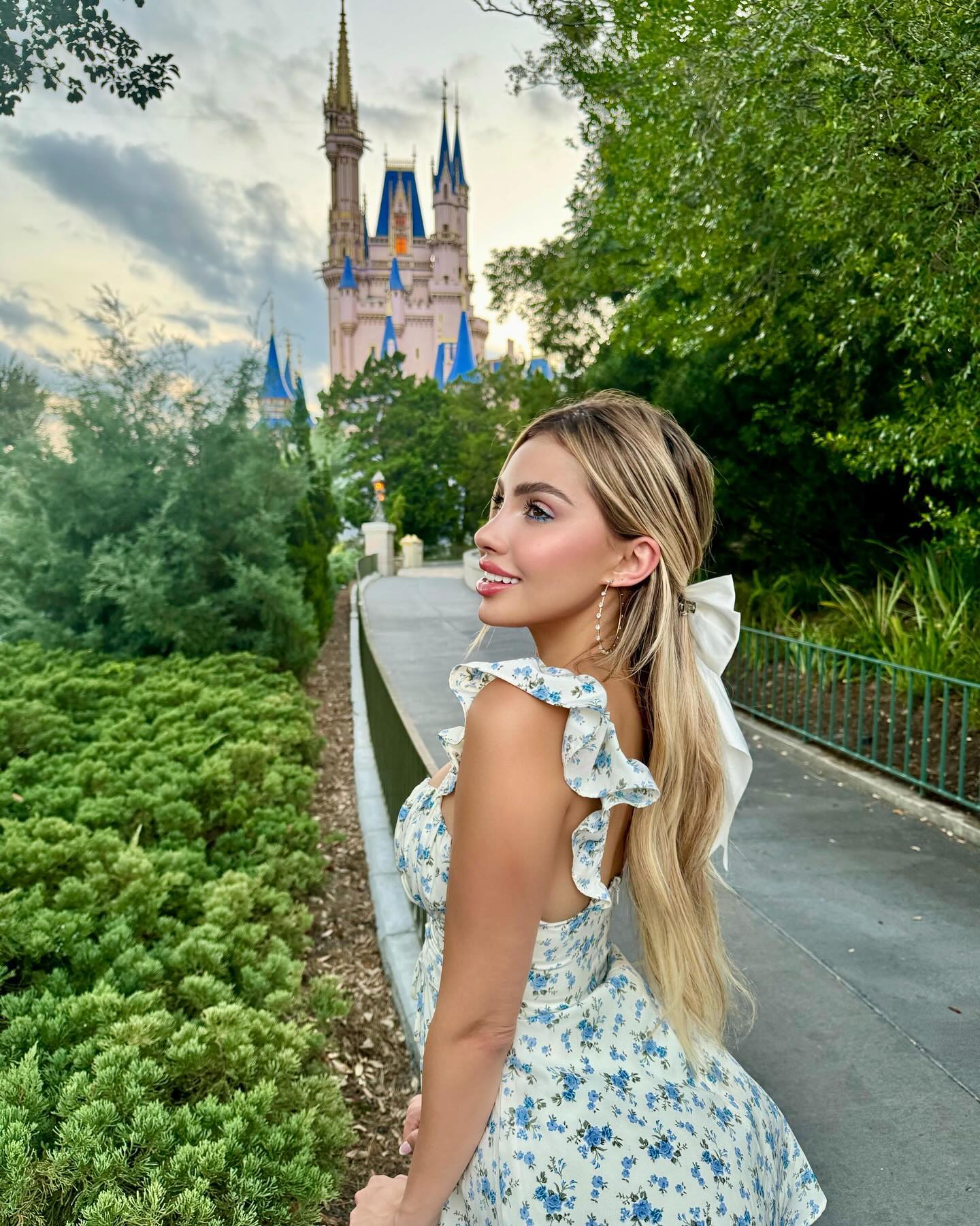 Alexa Dellanos