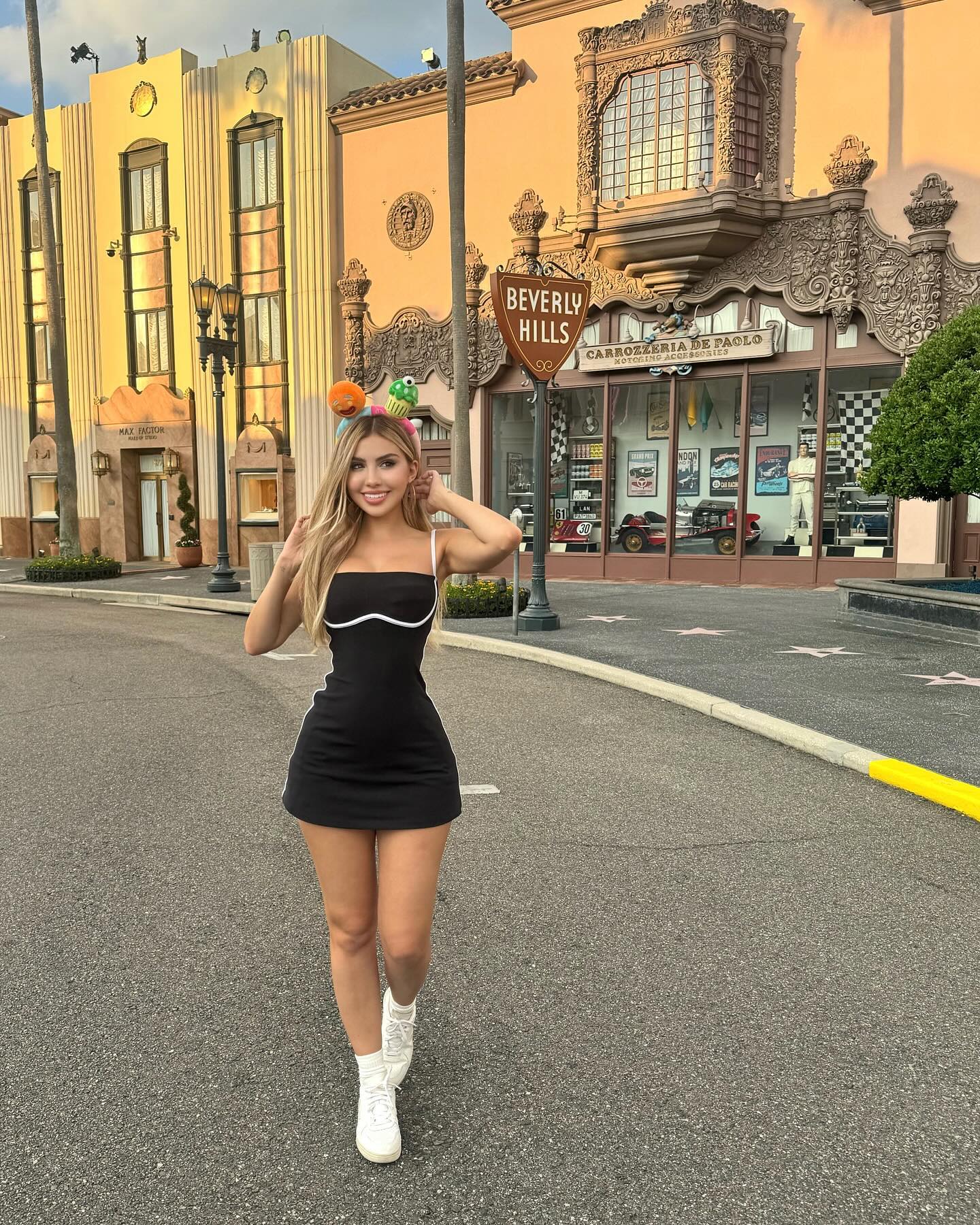 Alexa Dellanos
