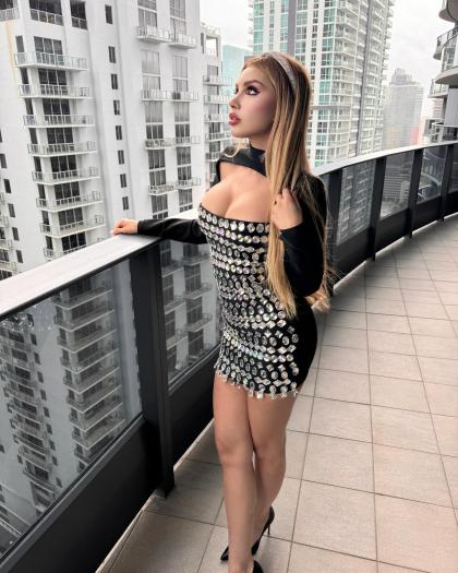 Alexa Dellanos photo 27697