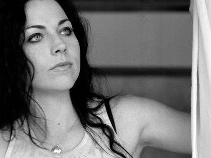 Amy Lee photo 60824