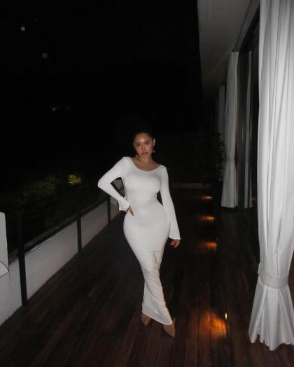 Janet Guzman photo 438