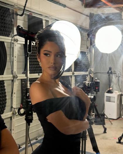 Janet Guzman photo 460