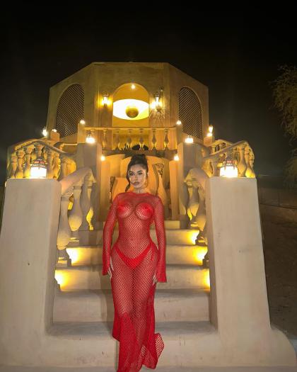 Janet Guzman photo 476