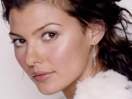 Ali Landry photo 28328