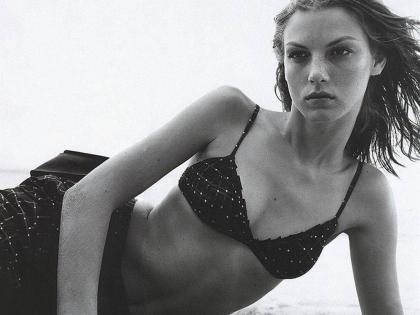 Angela Lindvall photo 60946